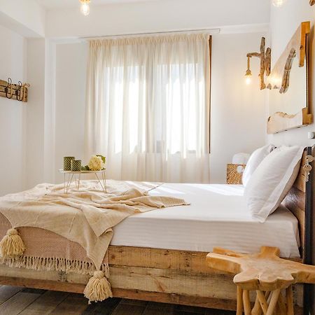 Meltemi Luxury Apartments เนอาโรดา ภายนอก รูปภาพ